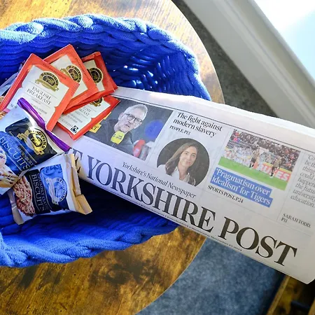 Contractor & Team Flat - 4 Separate Beds - Van Parking & 1Gb Wifi * ハロゲート